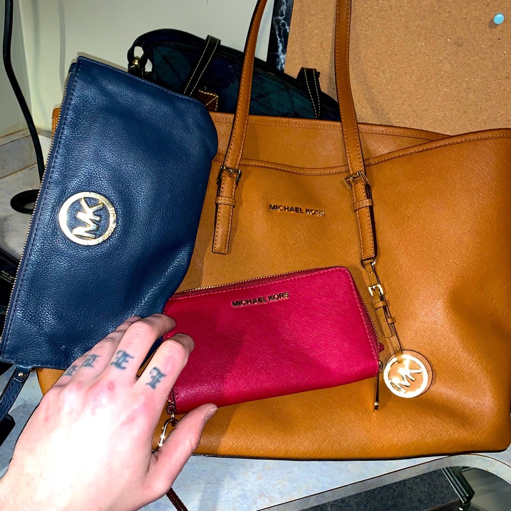 Michael kors bundle 130